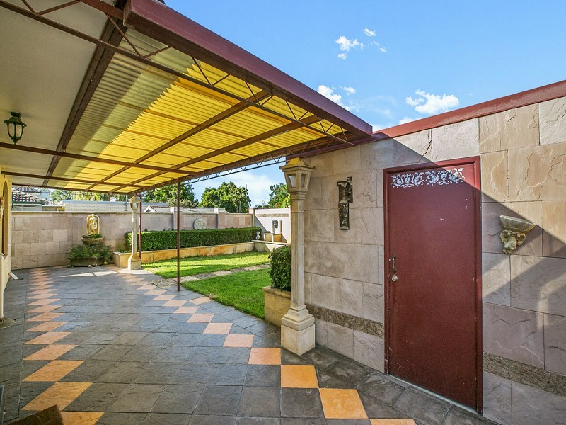 124A Arlunya Avenue, Cloverdale WA 6105