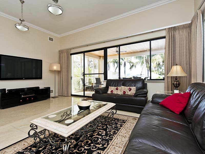 12 McCallum Crescent, Ardross WA 6153
