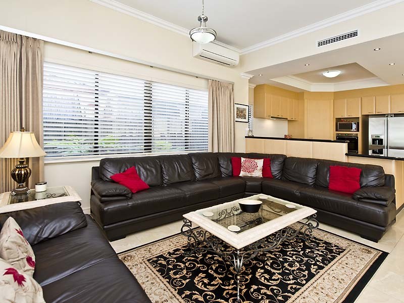 12 McCallum Crescent, Ardross WA 6153