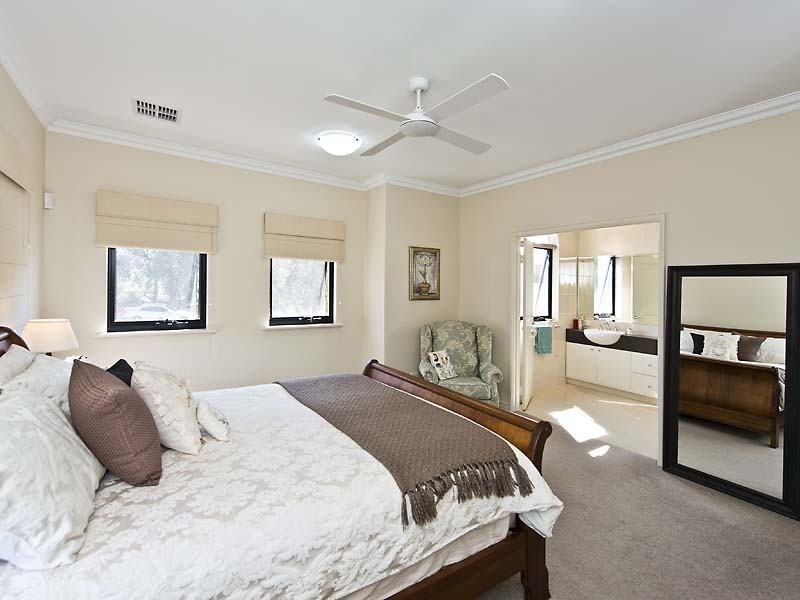 12 McCallum Crescent, Ardross WA 6153