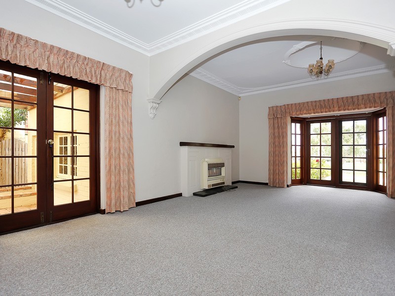 38 Glenelg Street, Applecross WA 6153