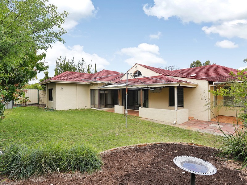 38 Glenelg Street, Applecross WA 6153