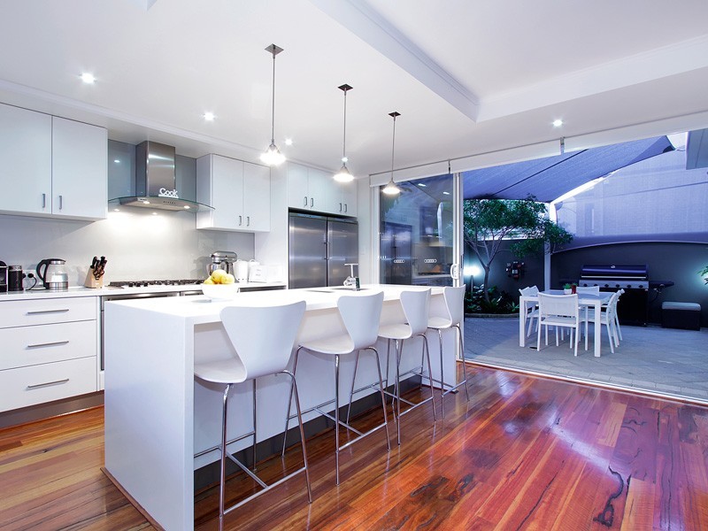 132 Barbican Street East, Shelley WA 6148