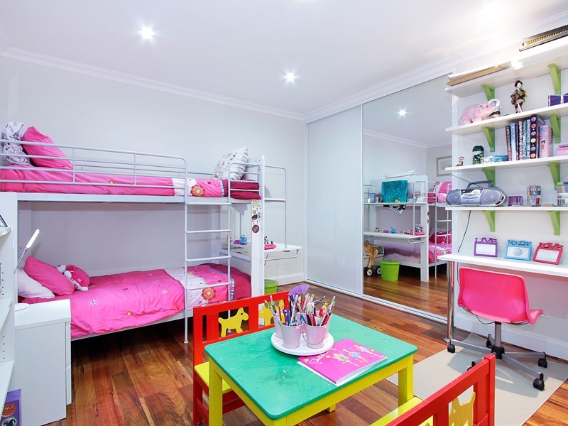 132 Barbican Street East, Shelley WA 6148