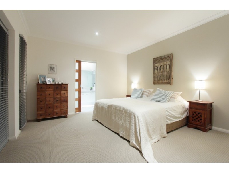44 Stirk Rd, Alfred Cove WA 6154
