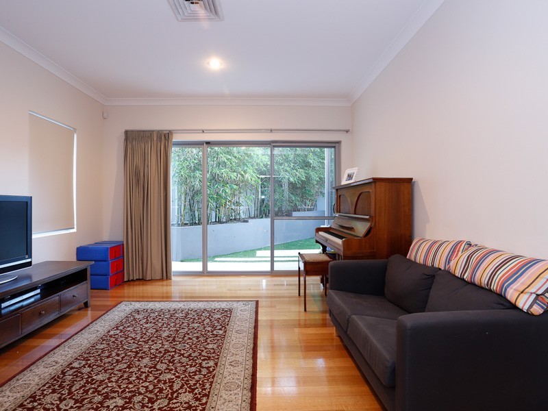 49 Kirwan St, Floreat WA 6014