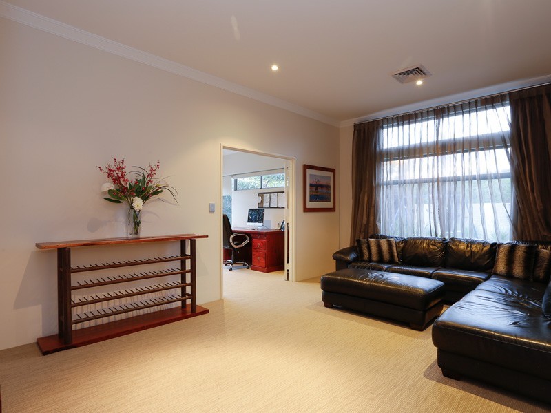 49 Kirwan St, Floreat WA 6014