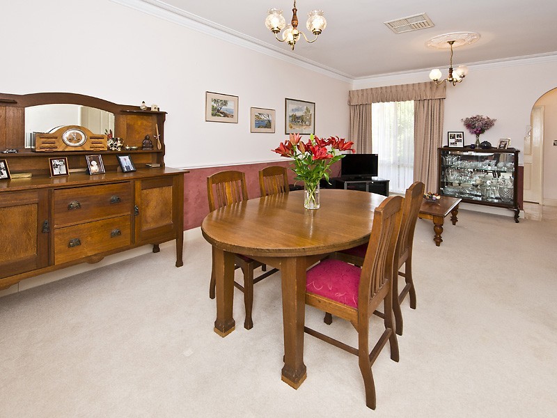 2/8 Forbes Road, Applecross WA 6153