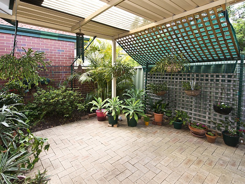 2/8 Forbes Road, Applecross WA 6153