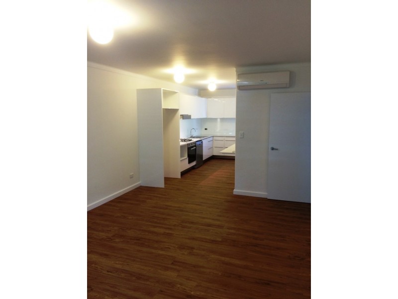 2/14 Ogilvie Road, Mount Pleasant WA 6153