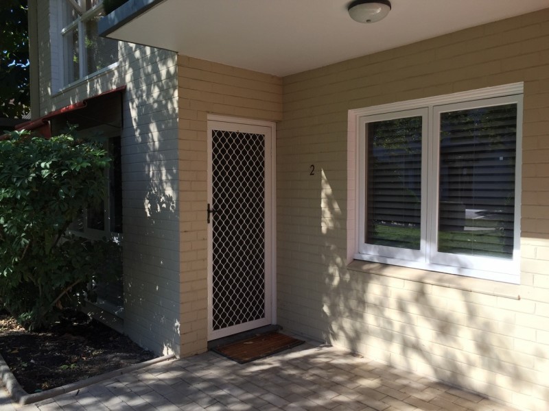 2/14 Ogilvie Road, Mount Pleasant WA 6153