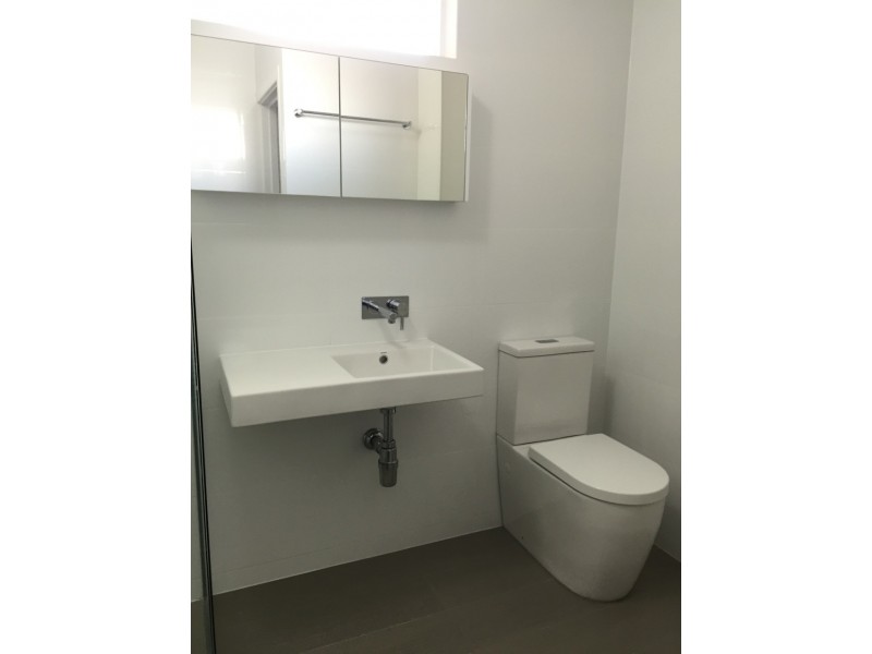 2/14 Ogilvie Road, Mount Pleasant WA 6153