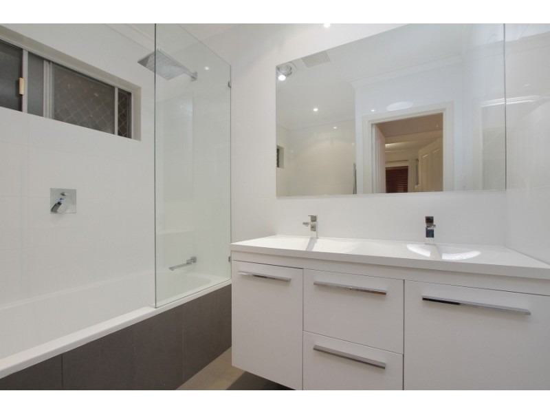 19a Schacht Crt, Myaree WA 6154