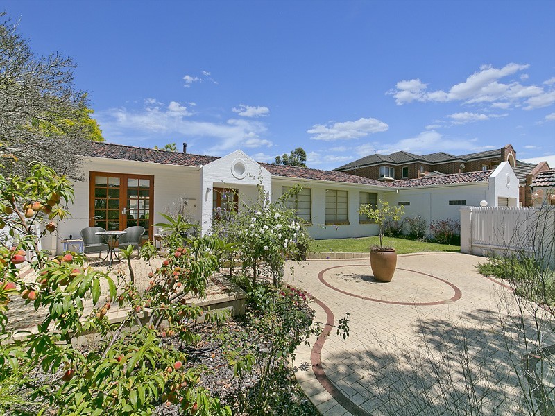 62 The Promenade, Mount Pleasant WA 6153