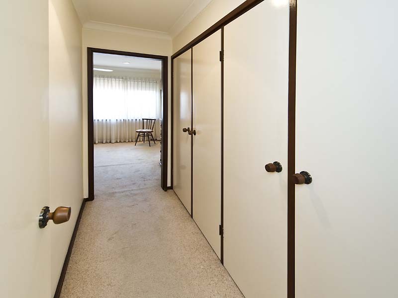 1/8 Earlston Way, Booragoon WA 6154