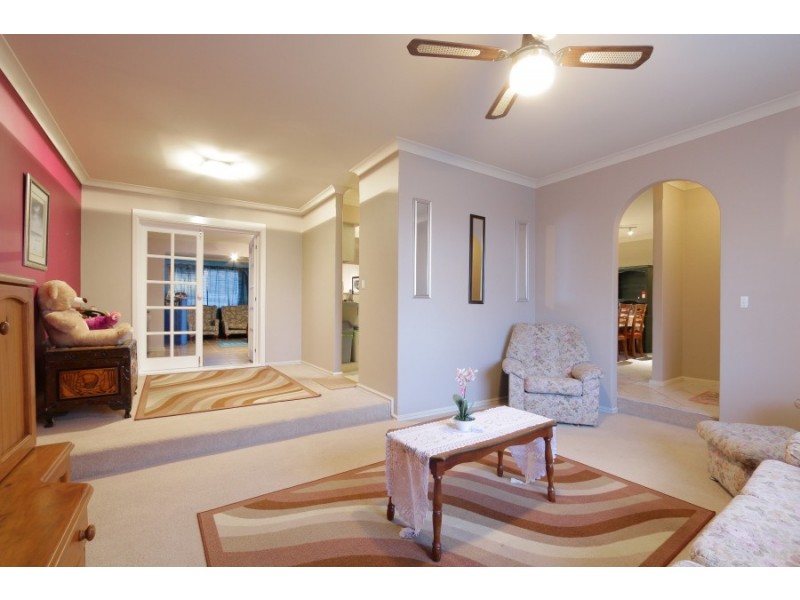 6 Hopkins Way, Spearwood WA 6163