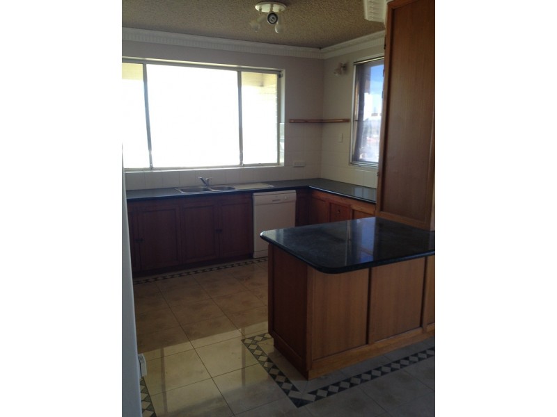 4 Lee Place, Bicton WA 6157