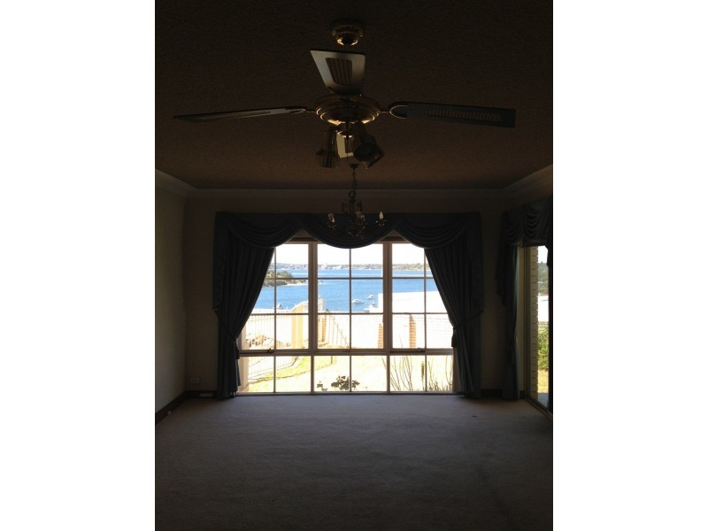 4 Lee Place, Bicton WA 6157