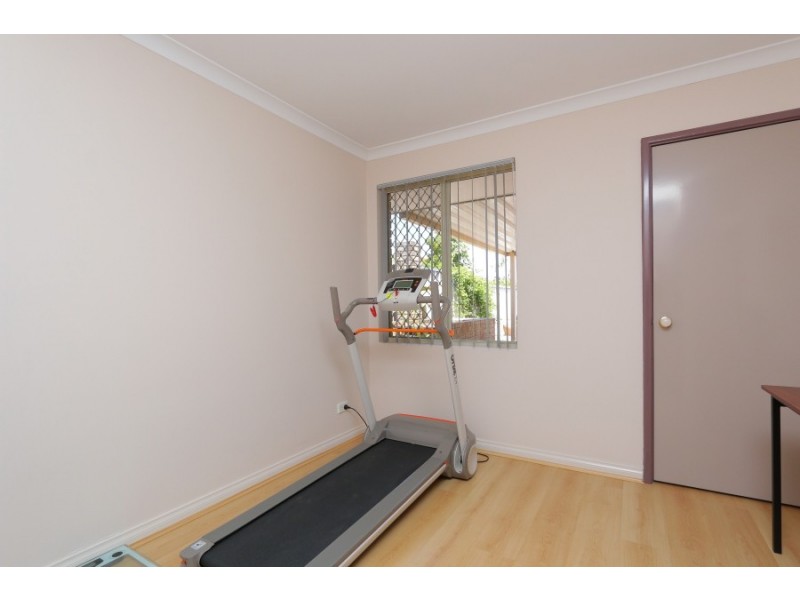 8 Chartwell Place, Leeming WA 6149