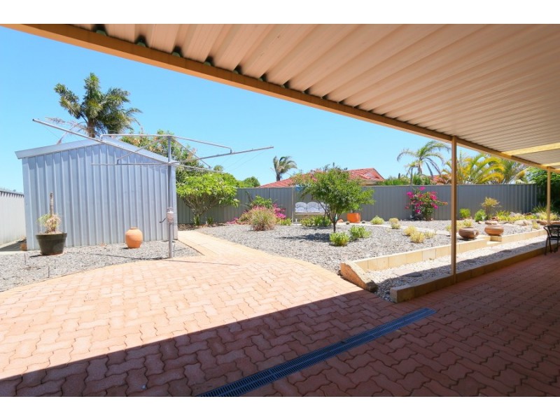 8 Chartwell Place, Leeming WA 6149