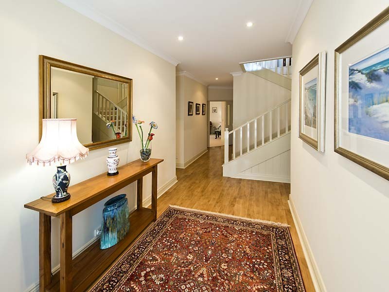 24 Mount View Terrace, Mount Pleasant WA 6153