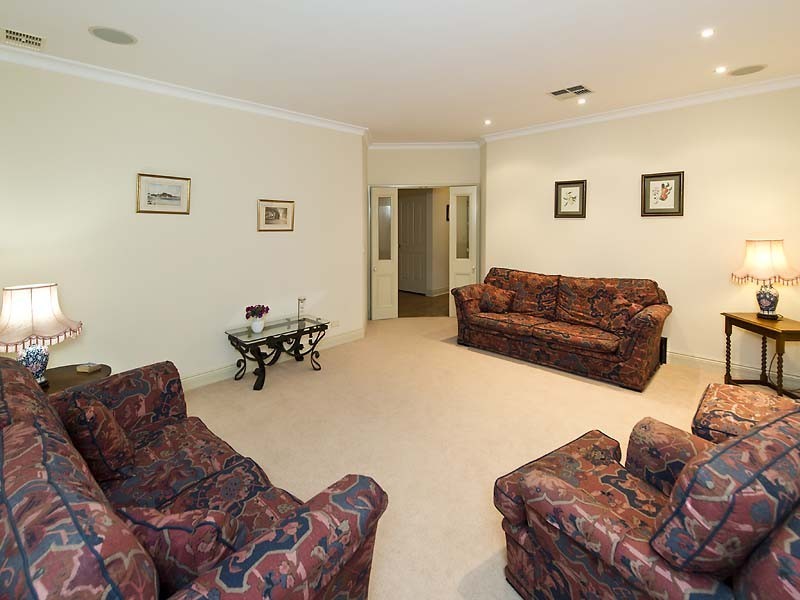 24 Mount View Terrace, Mount Pleasant WA 6153