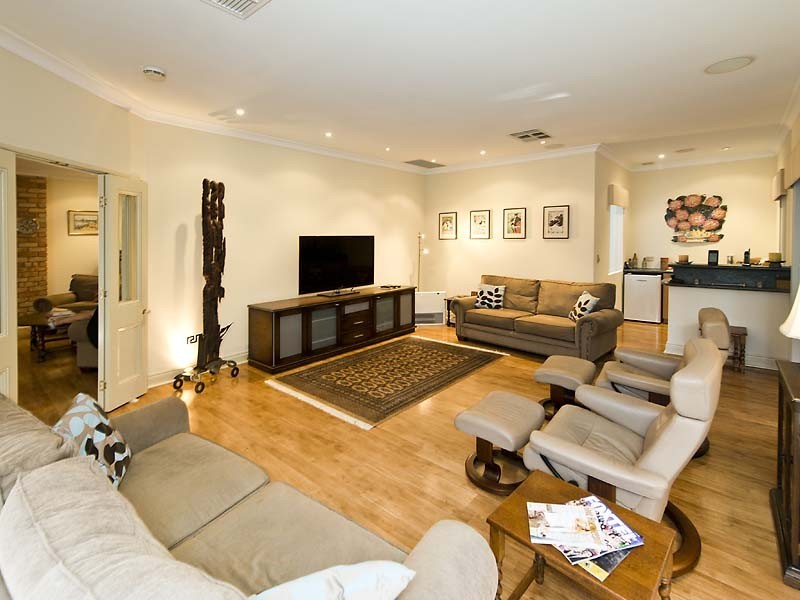 24 Mount View Terrace, Mount Pleasant WA 6153