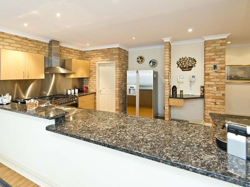 24 Mount View Terrace, Mount Pleasant WA 6153