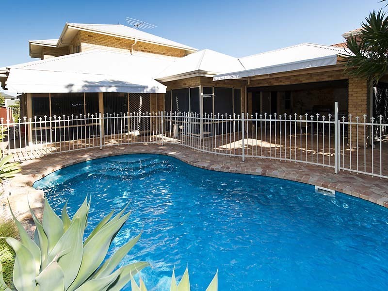 24 Mount View Terrace, Mount Pleasant WA 6153