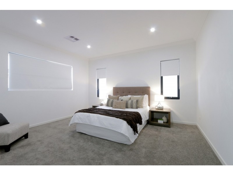 4 Dovedale Street, Harrisdale WA 6112