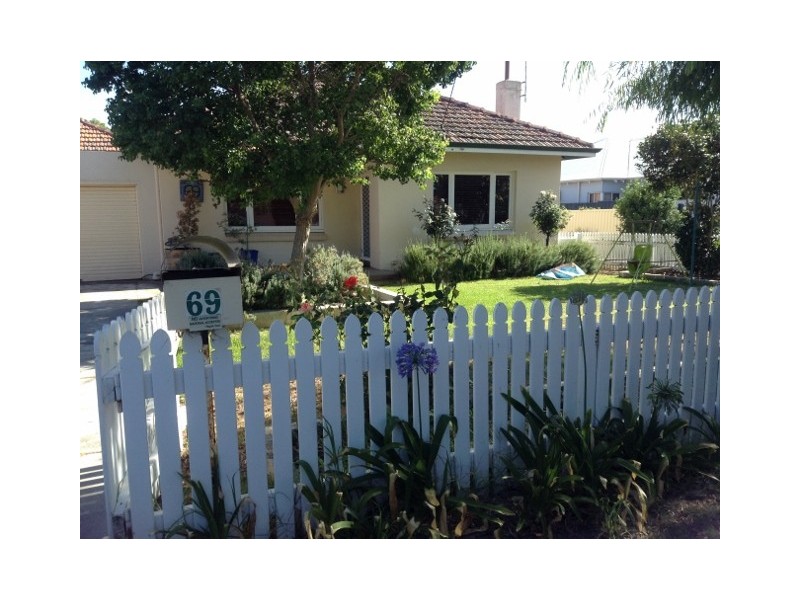 69 Lamond Street, Alfred Cove WA 6154