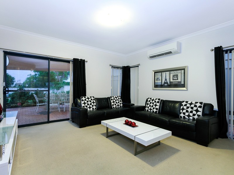 20a Searle Road, Ardross WA 6153