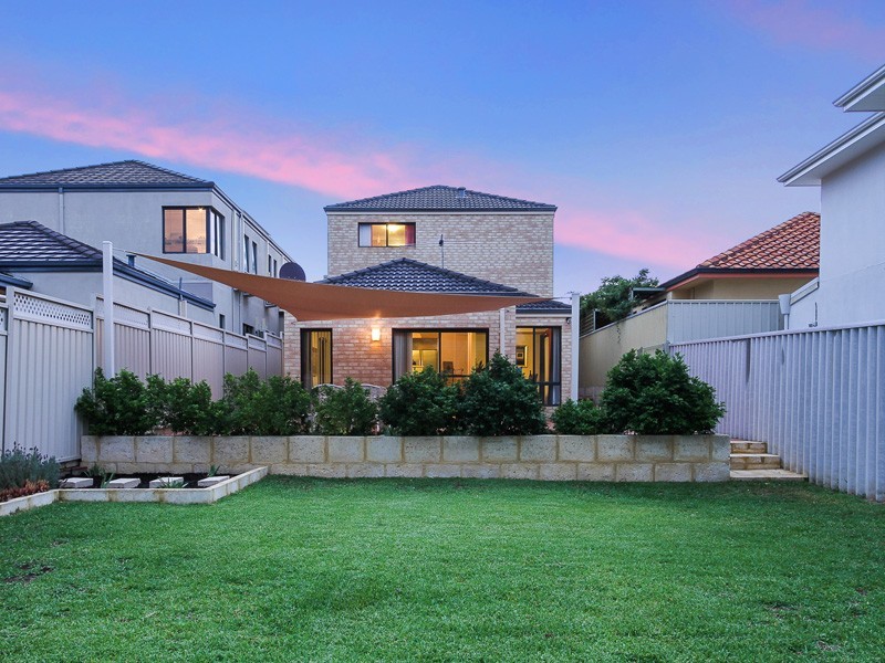 20a Searle Road, Ardross WA 6153