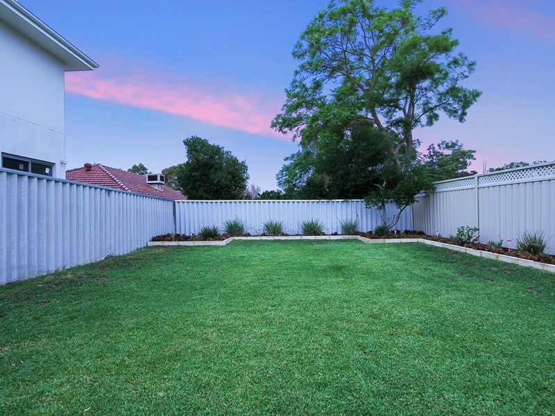 20a Searle Road, Ardross WA 6153