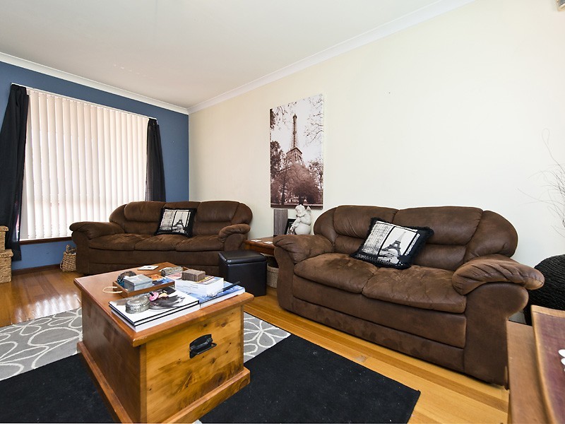 2/4 Cormack Road, Alfred Cove WA 6154