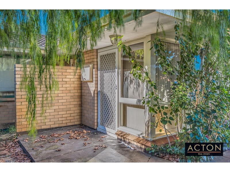 2 Copperwaite Road, Kardinya WA 6163