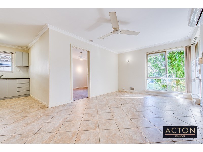 2 Copperwaite Road, Kardinya WA 6163