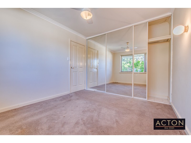2 Copperwaite Road, Kardinya WA 6163