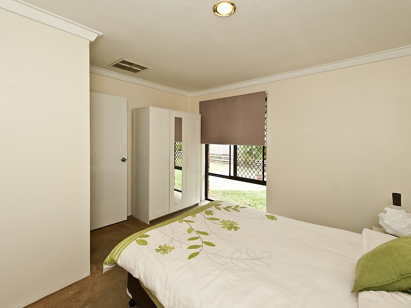 18 Congdon Way, Booragoon WA 6154