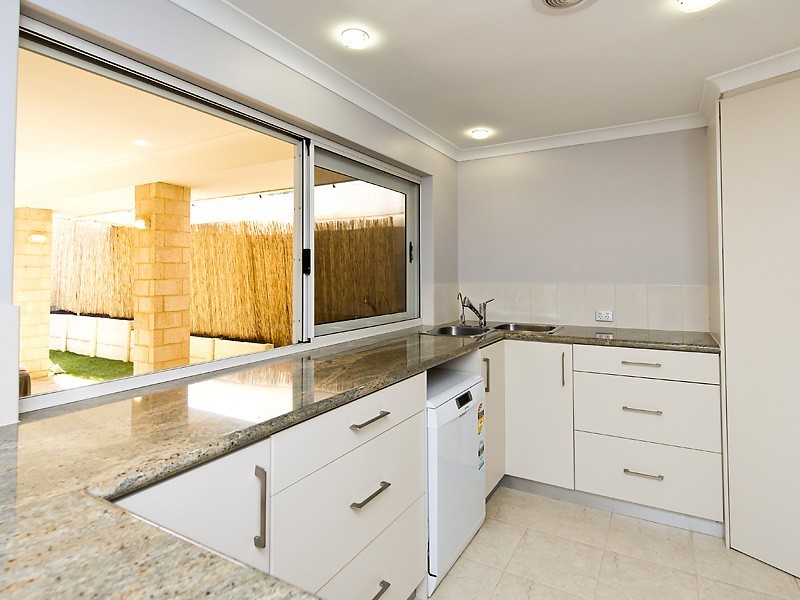 93a Gilbertson Road, Kardinya WA 6163