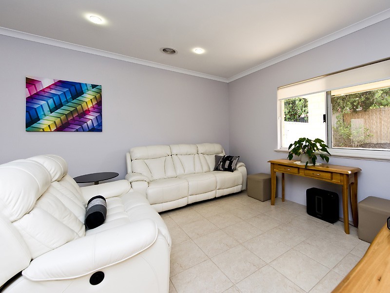 93a Gilbertson Road, Kardinya WA 6163