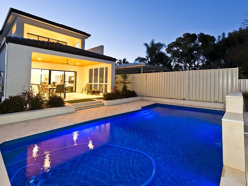 12 McCallum Crescent, Ardross WA 6153
