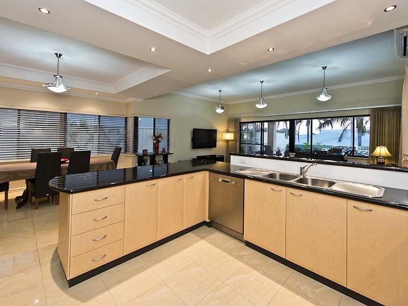 12 McCallum Crescent, Ardross WA 6153