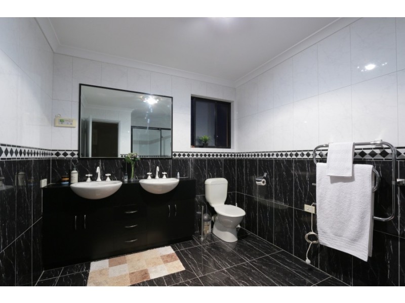 24 Chester St, South Fremantle WA 6162