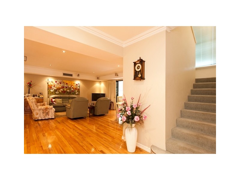 112 The Promenade, Mount Pleasant WA 6153