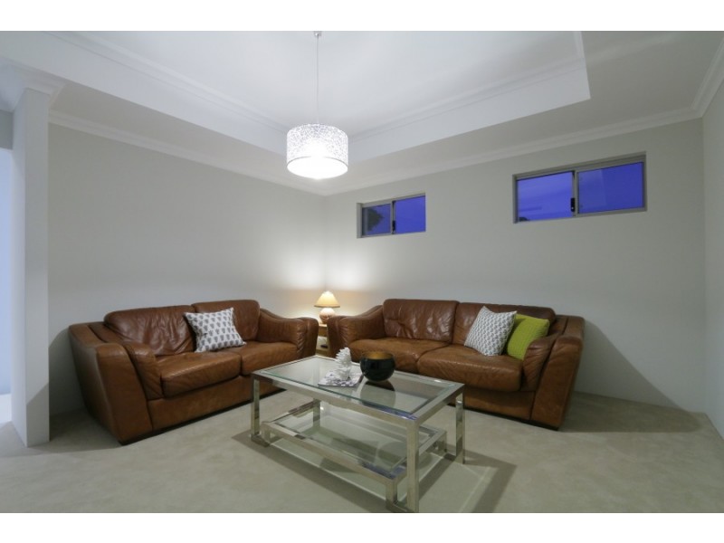 22B Searle Rd, Ardross WA 6153
