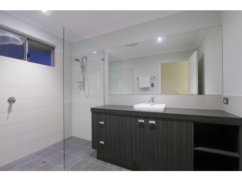 22B Searle Rd, Ardross WA 6153