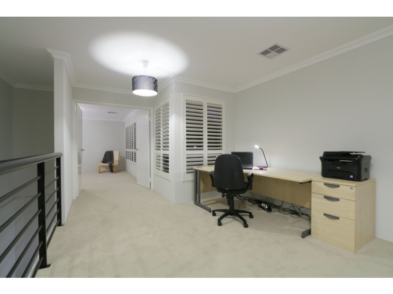 22B Searle Rd, Ardross WA 6153