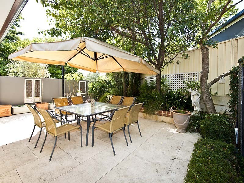 14a Sergeant Rd, Melville WA 6156