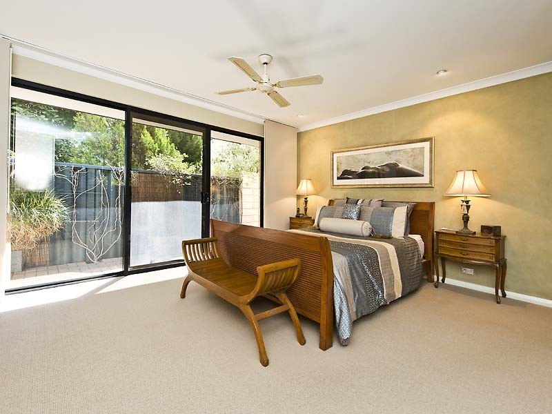 14a Sergeant Rd, Melville WA 6156